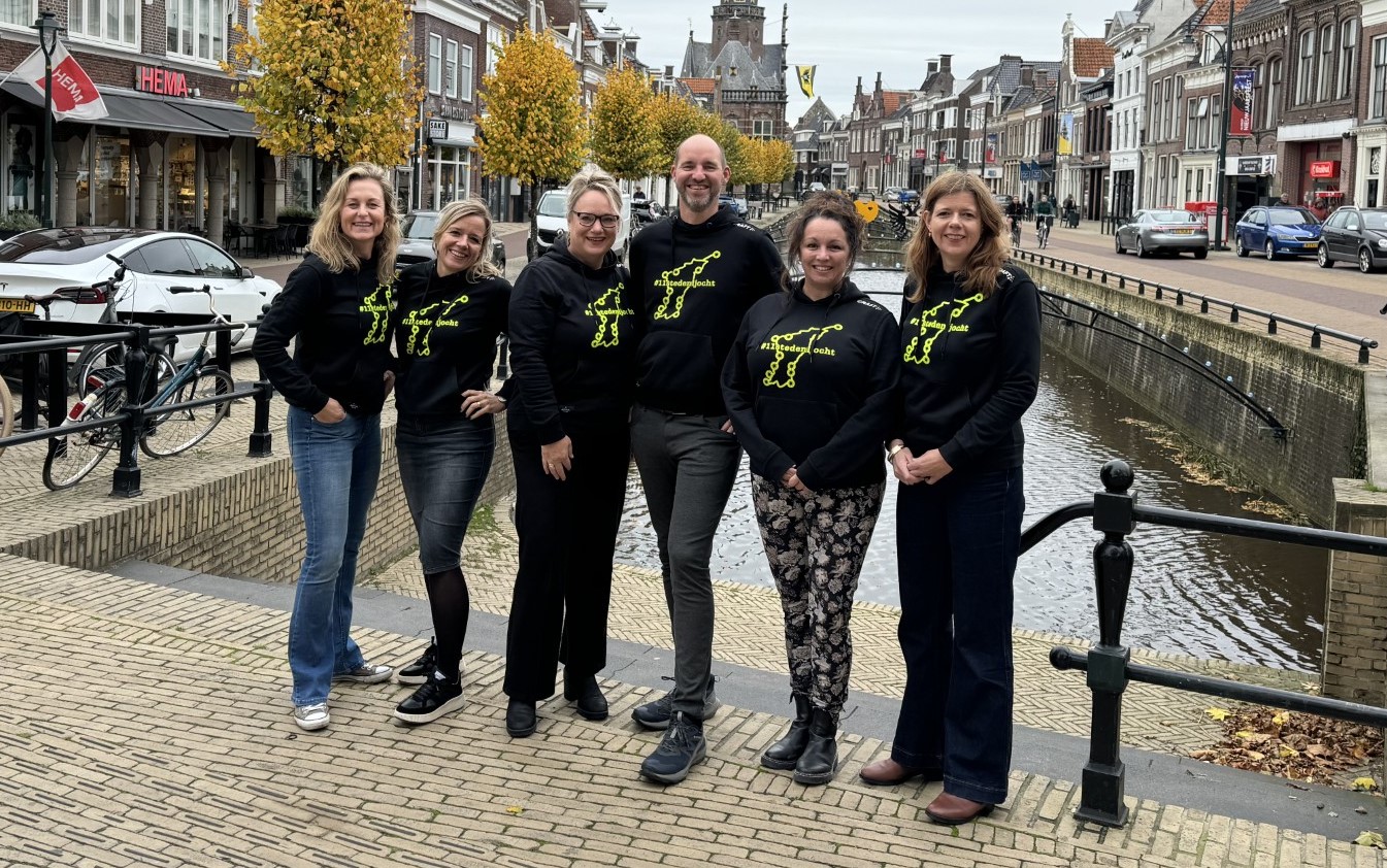Wandel mee met 11StedenLjocht van Team Wybe