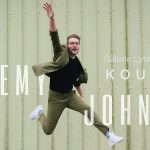 Singer-songwriter Jeremy Johnson