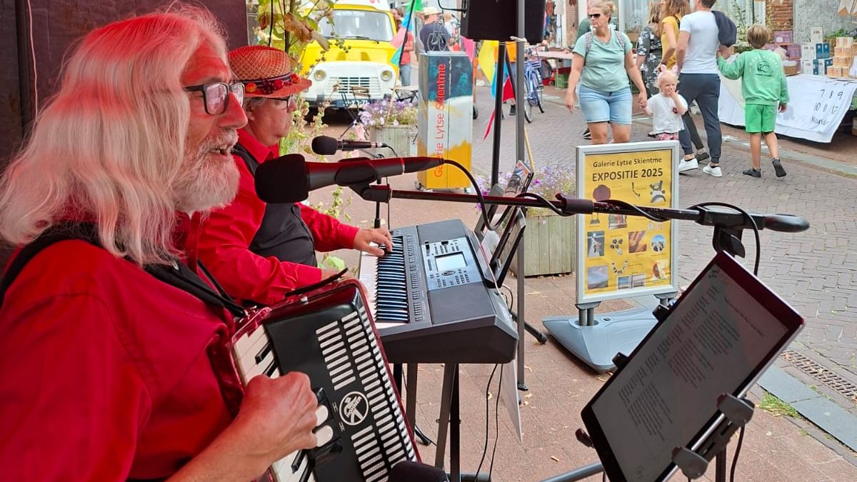 Zondagmiddagoptreden van Laaghangend Fruit